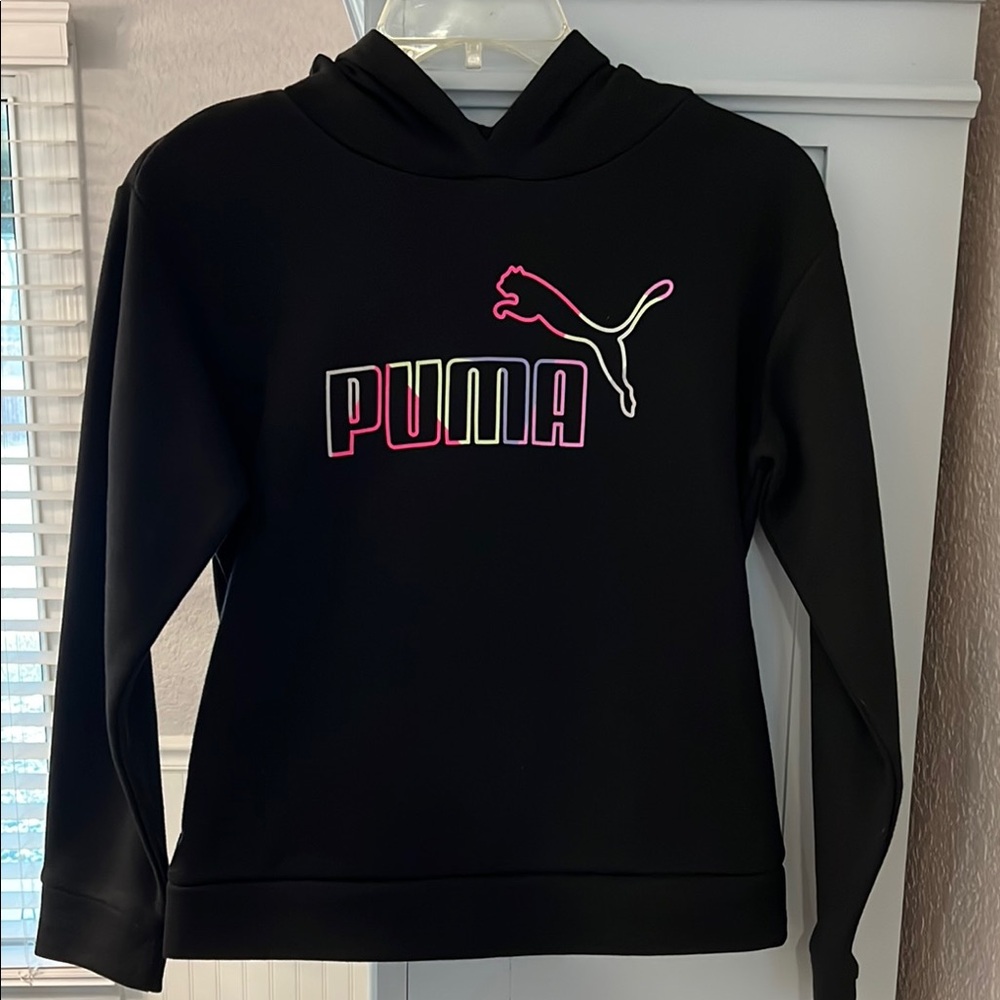 Puma Black Hoodie with Iconic Logo and Soft Fabric